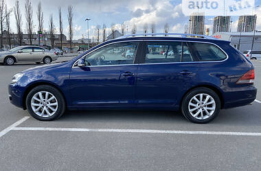 Универсал Volkswagen Golf 2012 в Киеве