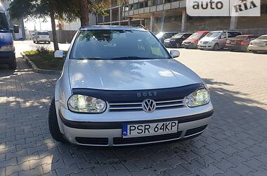 Универсал Volkswagen Golf 2001 в Черновцах