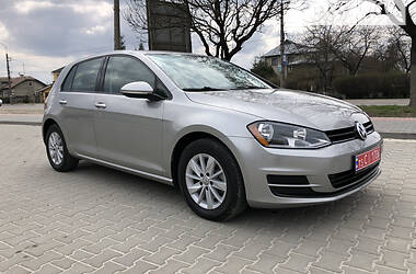 Хэтчбек Volkswagen Golf 2015 в Ивано-Франковске