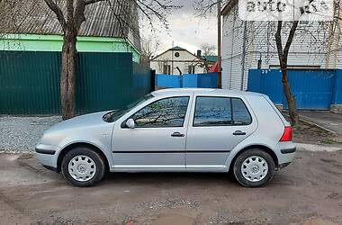 Хэтчбек Volkswagen Golf 1998 в Полтаве