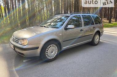 Универсал Volkswagen Golf 2002 в Ахтырке