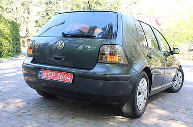 Хэтчбек Volkswagen Golf 2003 в Дрогобыче
