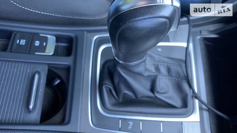 Хетчбек Volkswagen Golf 2013 в Києві