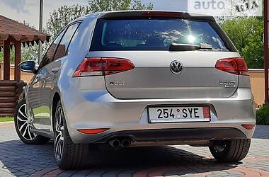 Хэтчбек Volkswagen Golf 2015 в Самборе