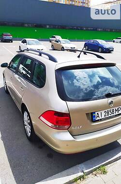 Универсал Volkswagen Golf 2007 в Киеве