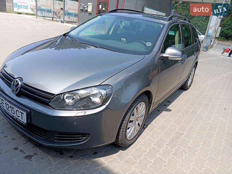 Универсал Volkswagen Golf 2010 в 