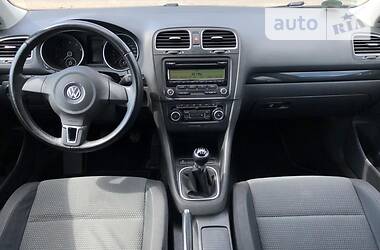 Універсал Volkswagen Golf 2010 в Сумах