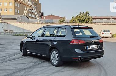 Универсал Volkswagen Golf 2013 в Киеве