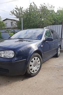 Универсал Volkswagen Golf 2002 в Одессе