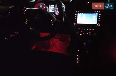 Універсал Volkswagen Golf 2012 в Тернополі