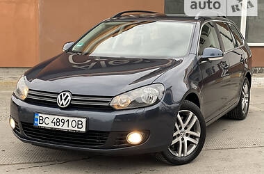 Универсал Volkswagen Golf 2010 в 