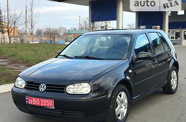 Хэтчбек Volkswagen Golf 2003 в Лубнах