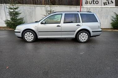 Универсал Volkswagen Golf 2002 в Львове