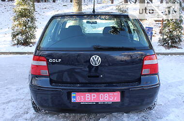 Хетчбек Volkswagen Golf 2004 в Трускавці