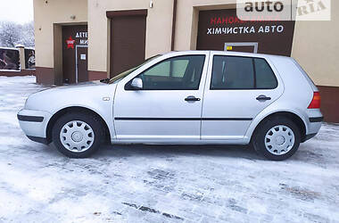 Хэтчбек Volkswagen Golf 2000 в Львове