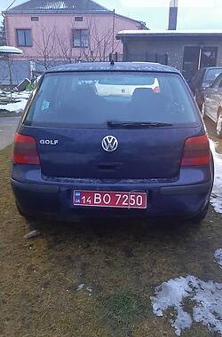 Хэтчбек Volkswagen Golf 2002 в Львове