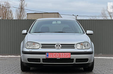 Хэтчбек Volkswagen Golf 2001 в Кривом Роге
