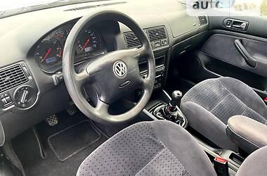 Универсал Volkswagen Golf 2000 в Апостолово