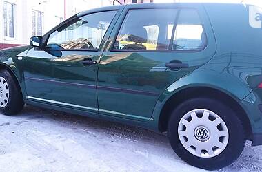 Хэтчбек Volkswagen Golf 2002 в Львове