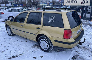 Универсал Volkswagen Golf 1999 в Киеве