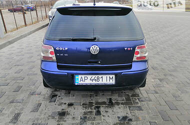 Хэтчбек Volkswagen Golf 2001 в Запорожье