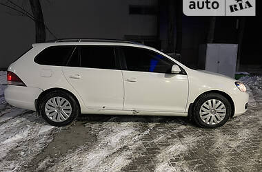 Универсал Volkswagen Golf 2011 в Днепре