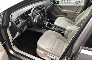 Универсал Volkswagen Golf 2014 в 