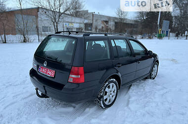 Универсал Volkswagen Golf 2004 в Лубнах