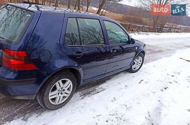 Хэтчбек Volkswagen Golf 2001 в Тульчине