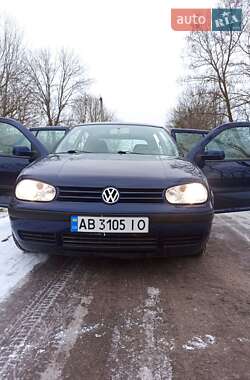 Хэтчбек Volkswagen Golf 2001 в Тульчине