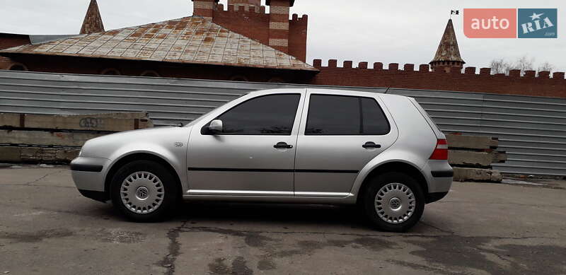 Хетчбек Volkswagen Golf 2002 в Краматорську фото 2 Хетчбек Volkswagen Golf 2002 в Краматорську
