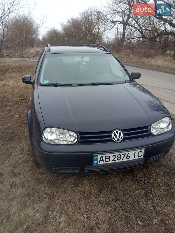 Volkswagen Golf 2003