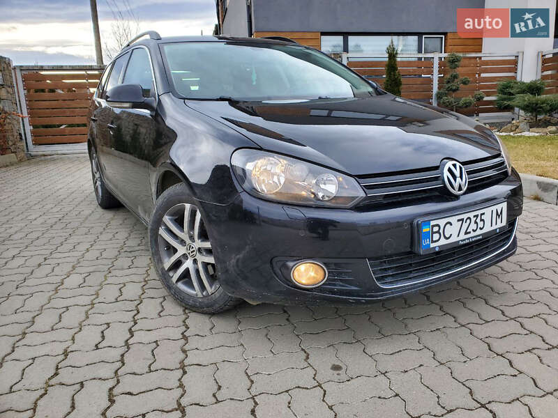 Универсал Volkswagen Golf 2012 в Стрые