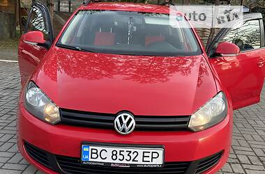 Универсал Volkswagen Golf 2011 в Дрогобыче