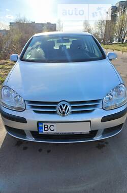 Хэтчбек Volkswagen Golf 2006 в Червонограде