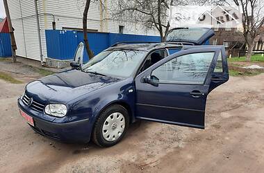 Универсал Volkswagen Golf 2003 в Полтаве