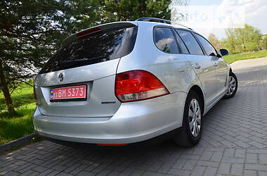 Универсал Volkswagen Golf 2009 в Дрогобыче