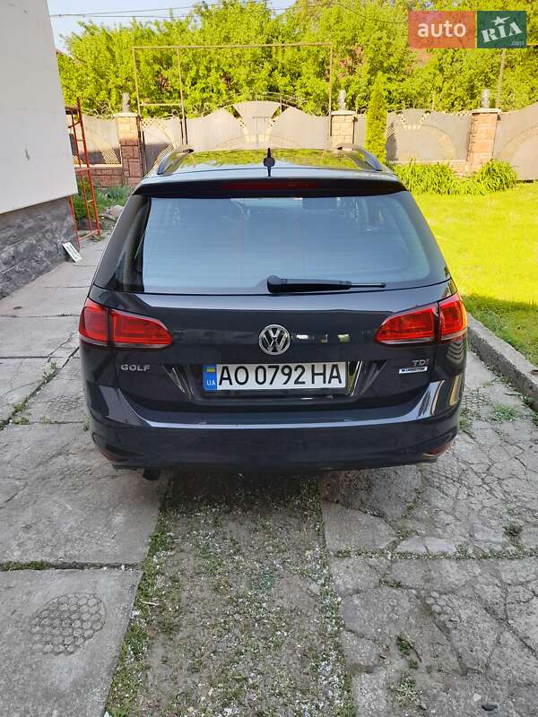 Универсал Volkswagen Golf 2016 в Мукачево