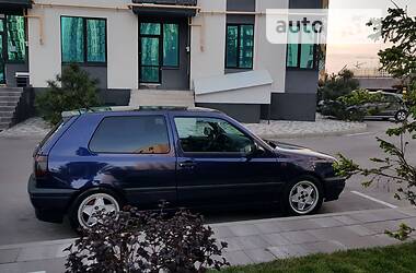 Хэтчбек Volkswagen Golf 1995 в Киеве