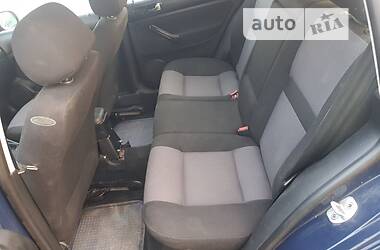Універсал Volkswagen Golf 2001 в 
