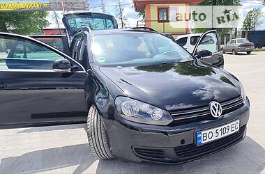 Универсал Volkswagen Golf 2010 в Тернополе