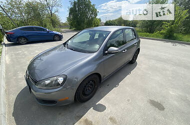 Хэтчбек Volkswagen Golf 2012 в Киеве