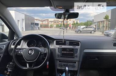 Універсал Volkswagen Golf 2016 в Києві