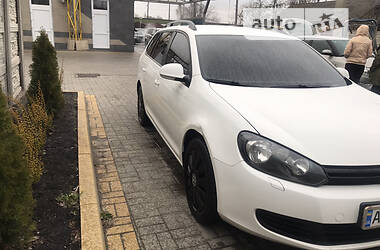 Универсал Volkswagen Golf 2010 в Буковеле