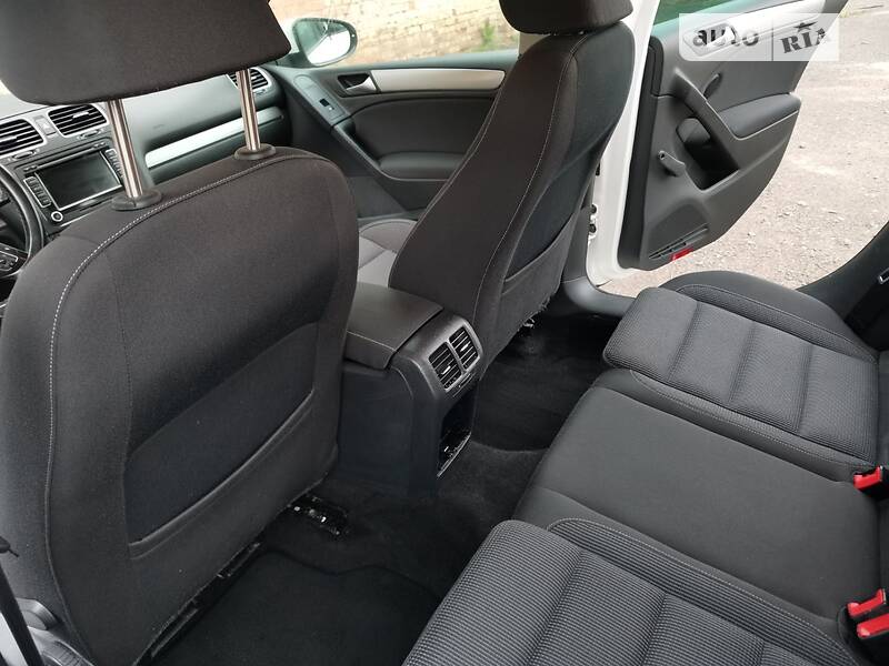 Хэтчбек Volkswagen Golf 2009 в Луцке фото 23 Хэтчбек Volkswagen Golf 2009 в Луцке