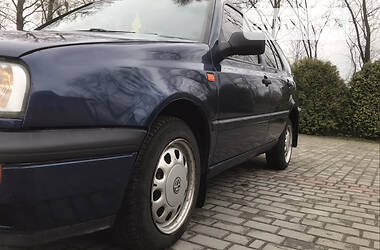 Універсал Volkswagen Golf 1994 в Самборі