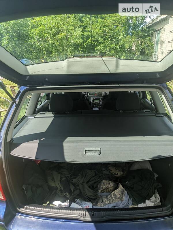 Универсал Volkswagen Golf 2003 в Днепре