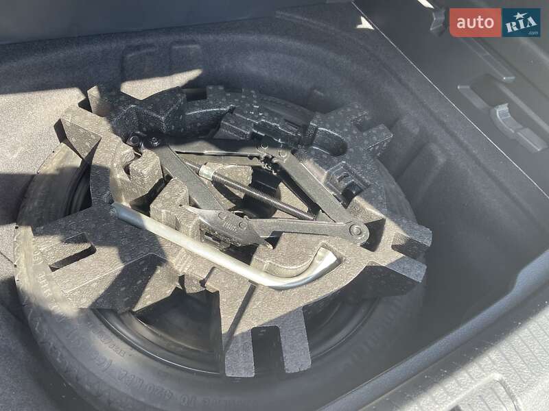 Універсал Volkswagen Golf 2017 в Новомиргороді