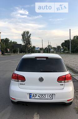 Хэтчбек Volkswagen Golf 2010 в Запорожье