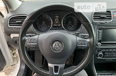 Хэтчбек Volkswagen Golf 2009 в Луцке